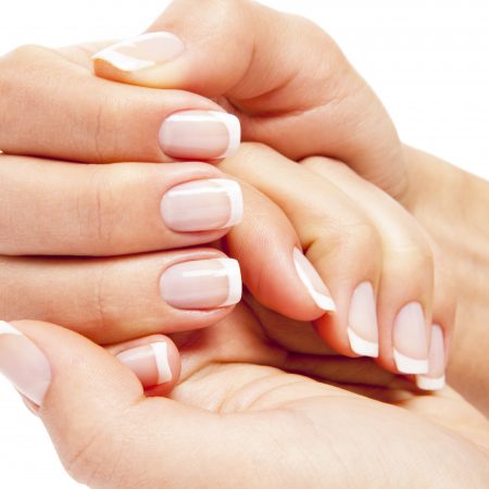 1.1238 Enlever les taches de teinture a cheveux sous les ongles