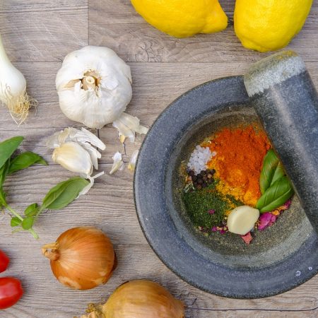 2.593 Aliments riches en Sérine (acides aminés)